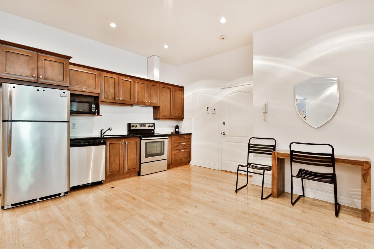 Апартаменти Le St-Lau Loft Монреаль Екстер'єр фото